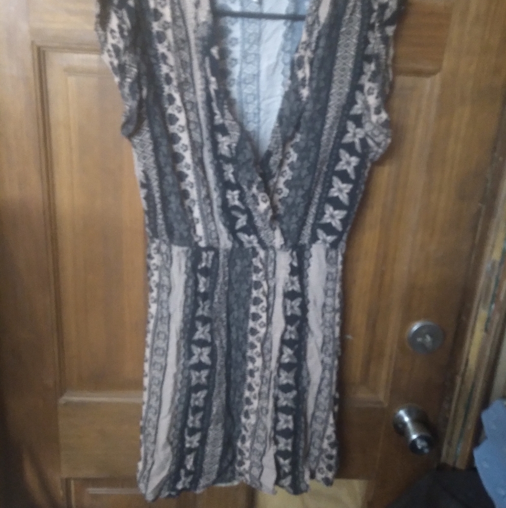 Dress - Picture 2 of 4